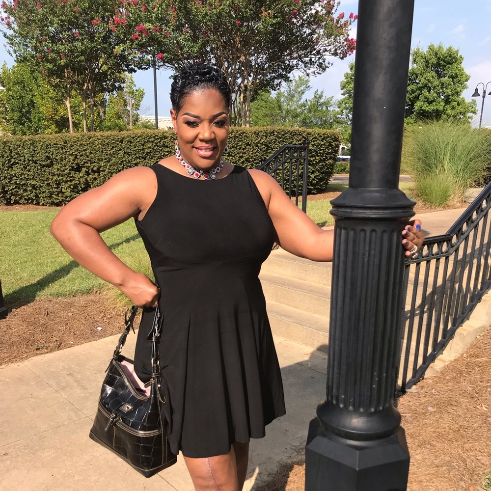 Meet your Posher, Venessa